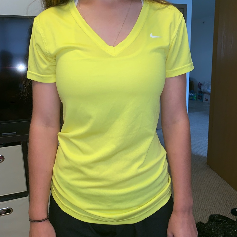 Nike Dri-Fit Tee (size xs)